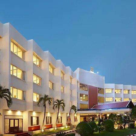 Centara Life Hotel Mae Sot Exterior photo